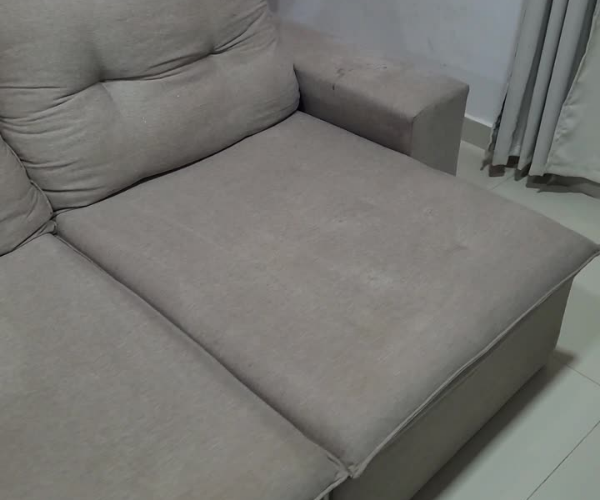 Sofá depois da limpeza